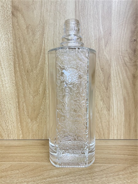 晶白料玻璃酒瓶 晶白料玻璃酒瓶